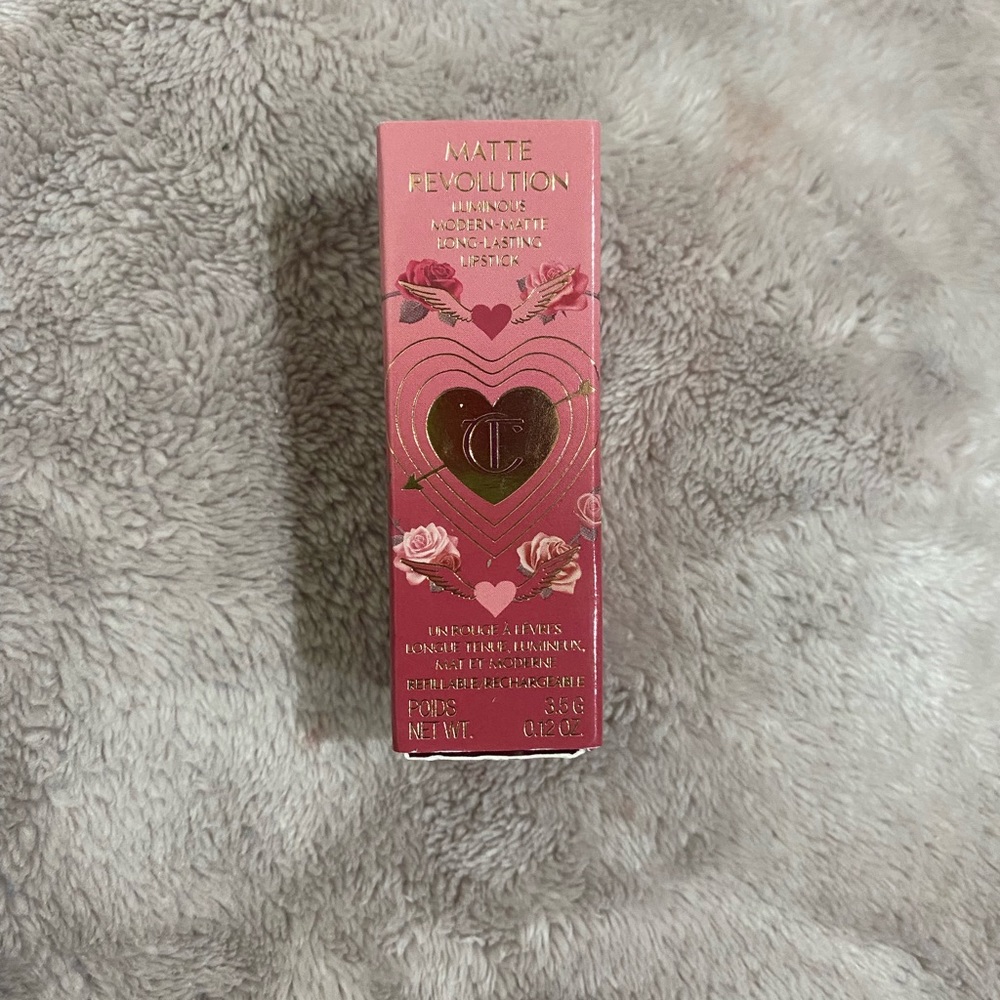 Charlotte Tilbury Matte lipstick ~Wedding Bells~